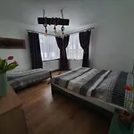 Apartmanovy Dom Adas * Prosiek