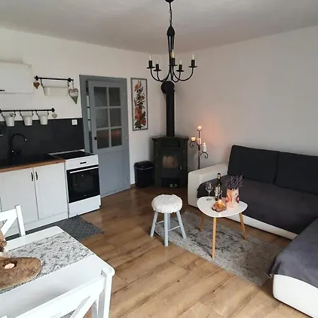 Apartmanovy Dom Adas