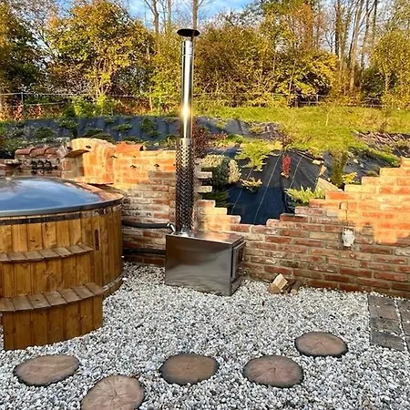 Apartmanovy Dom Adas