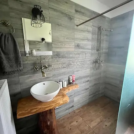 Apartmanovy Dom Adas Διαμέρισμα Prosiek