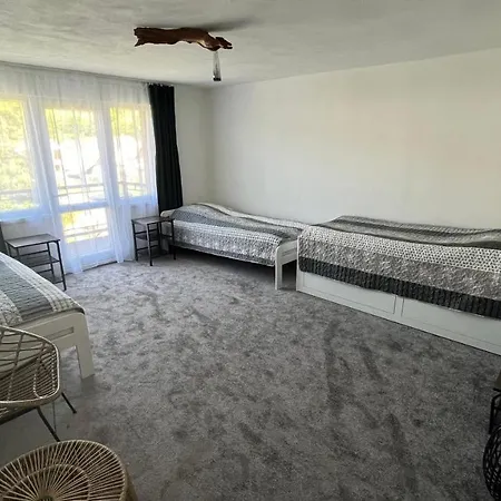 Apartmanovy Dom Adas *