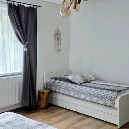 Apartmanovy Dom Adas