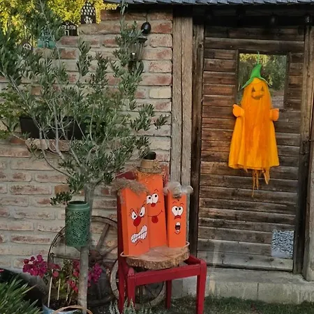 Apartmanovy Dom Adas * Prosiek